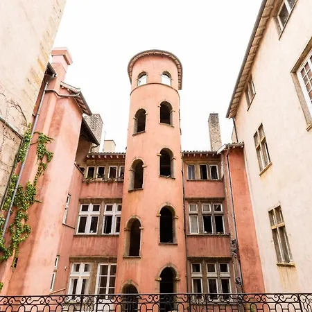 Dify Tour Rose * 里昂